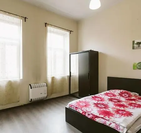 Apartment Near Center Budapest